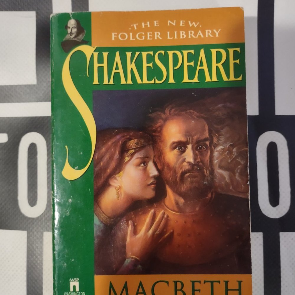 Macbeth by William Shakespeare The New Folger Library Paperback 1992